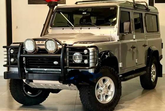 LAND ROVER DEFENDER 2.4 110 SW 4X4 TURBO DIESEL 4P MANUAL